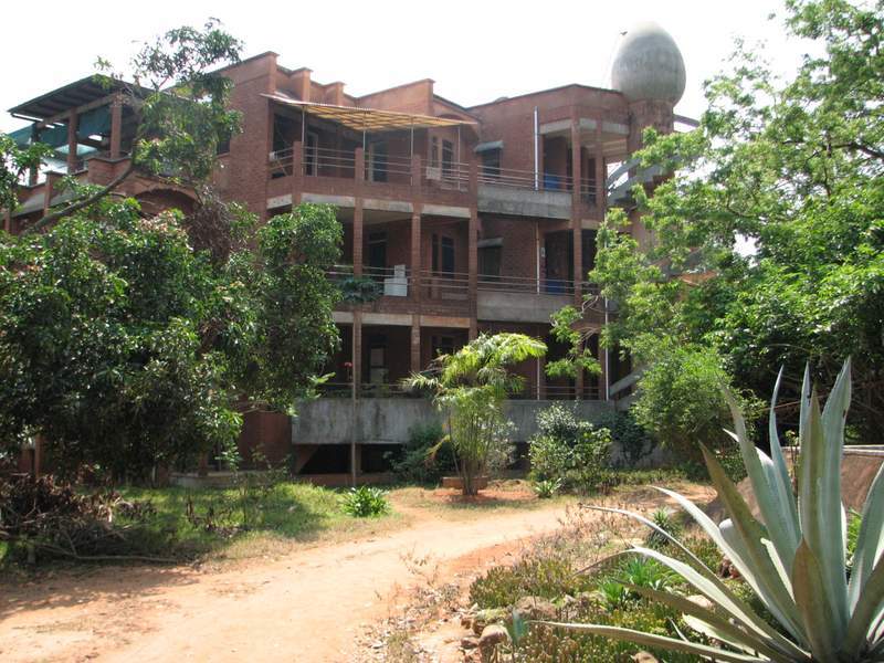 Compressed Earth Blocks: Interview With Advanced Earthen Construction Technologies’ Lawrence Jetter 2 Compressed earth block building