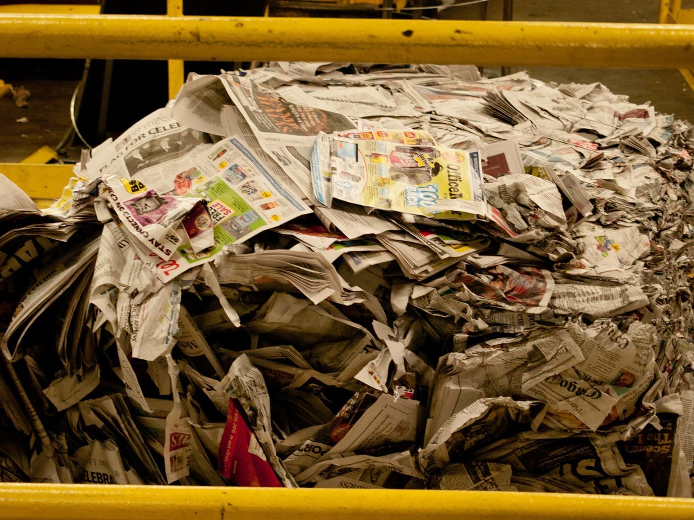 Wallpaper: Researchers Develop Bricks Made Of Paper Waste 2 Old newspapers returned to factory - wallpaper