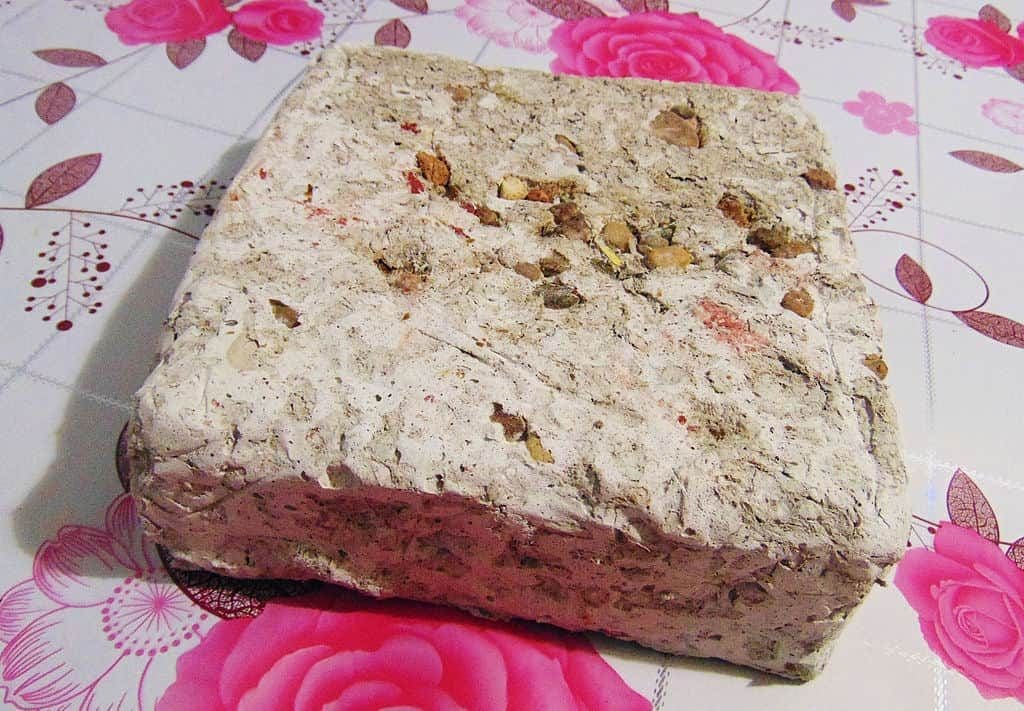 Papercrete block - a comparison of straw bale versus papercrete