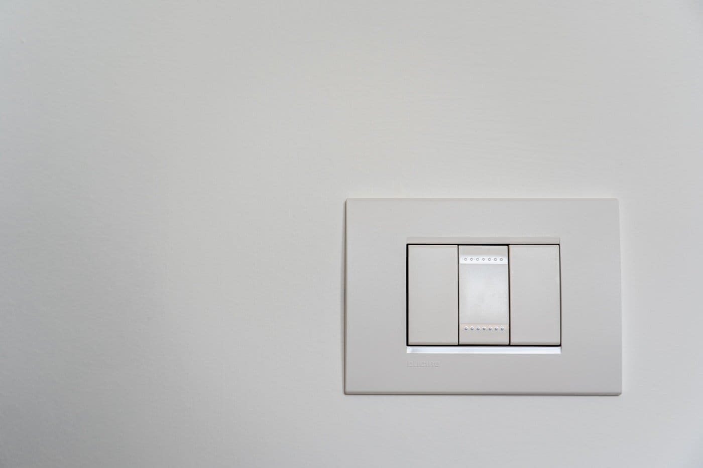 New Technologies That Will Help Reduce Your Power Bills 4 White light switch with dimmer on white wall - new technologies that help reduce your power bills