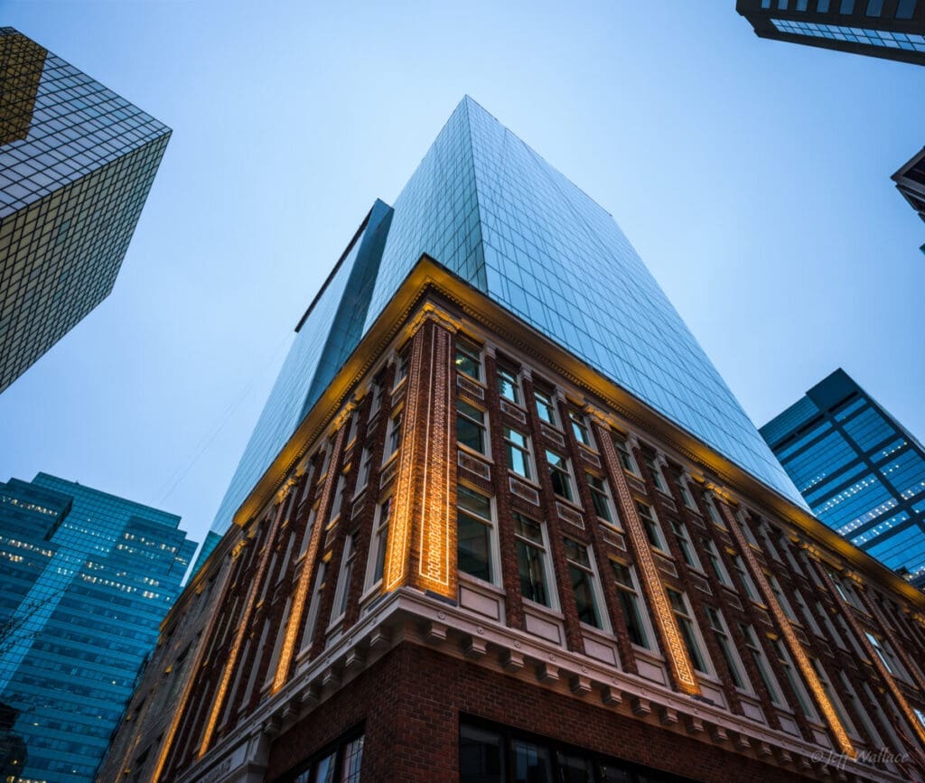 Green Buildings In Canada: A Collection Of Some Of The Country'S Finest 5 Green buildings the enbridge centre