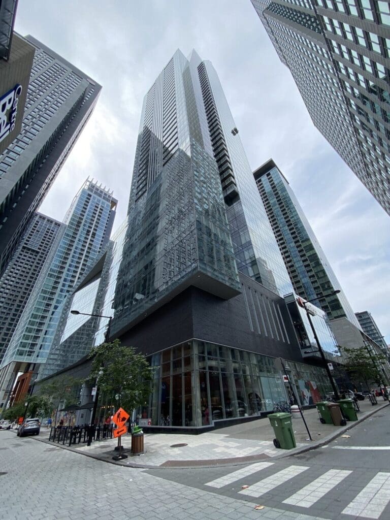 Green Buildings In Canada: A Collection Of Some Of The Country'S Finest 6 Green buildings l’avenue