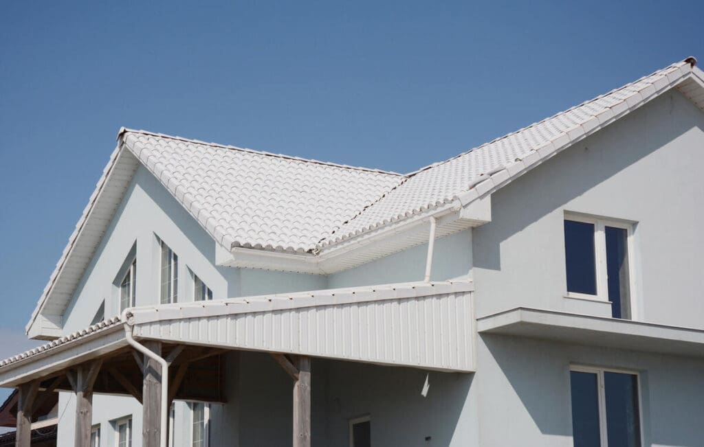 Traditional And Modern Passive Cooling Strategies For Buildings 6 Cool roof white