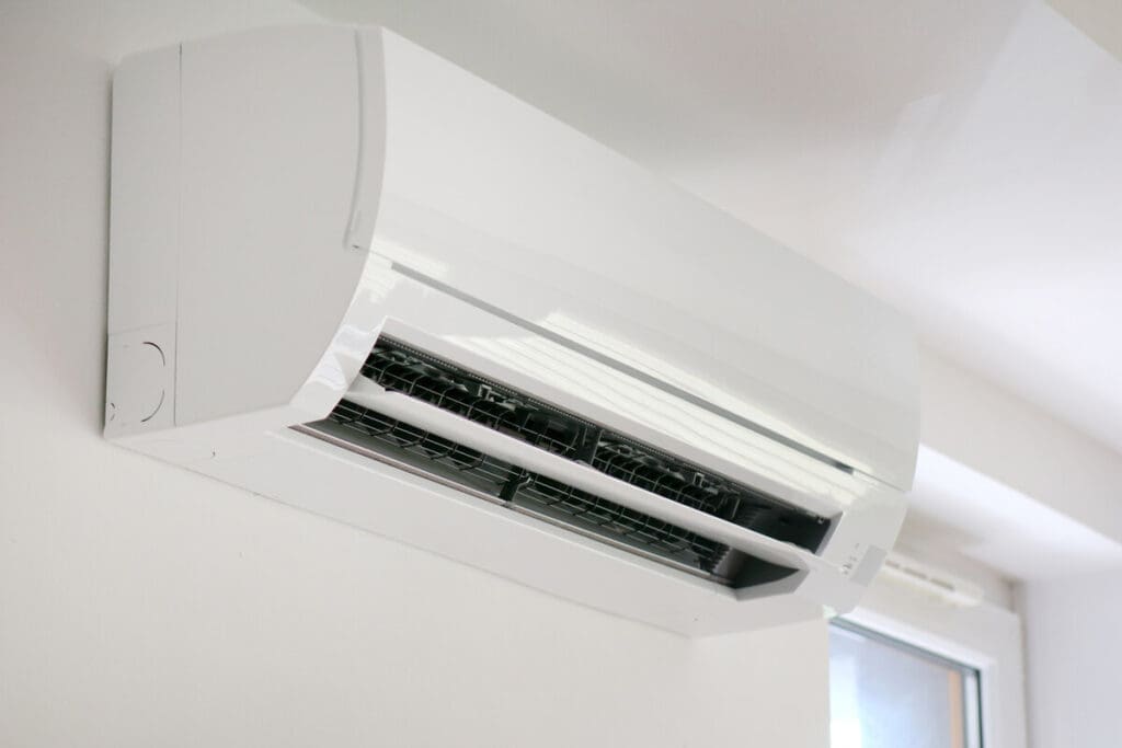 The Ideal Temperature To Set An Air Conditioner For Both Comfort And Energy Saving 6 Air conditioner wall