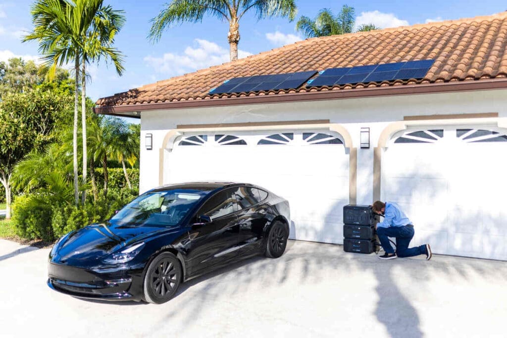 What Can You Power With A Solar Generator At Home? 2 Home battery backup