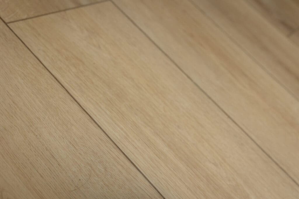 Luxury vinyl planks flooring