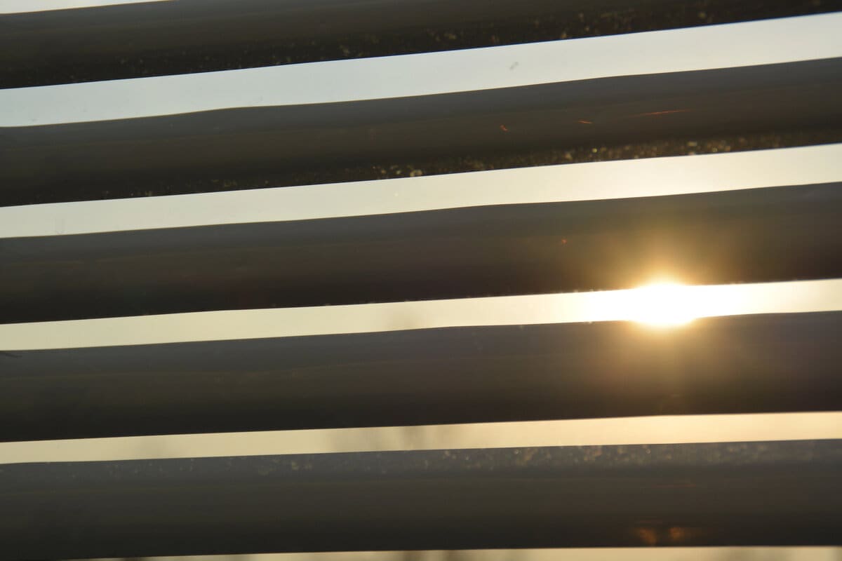 Window blinds to block sun