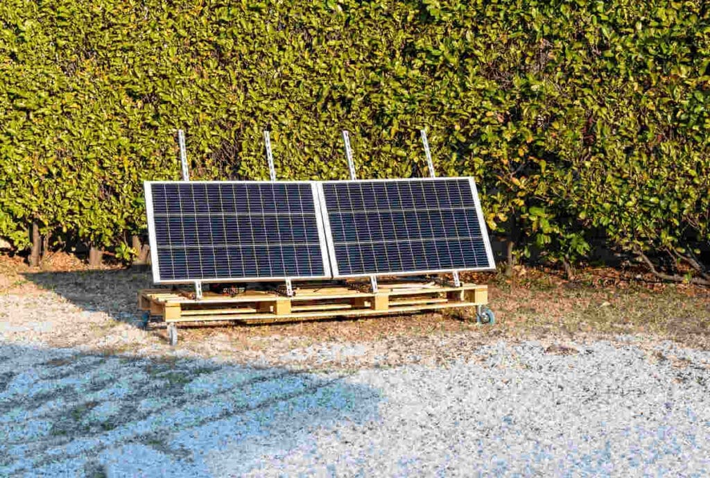 Can Portable Power Stations Ensure Whole-Home Emergency Power? 5 Solar panels for portable power station