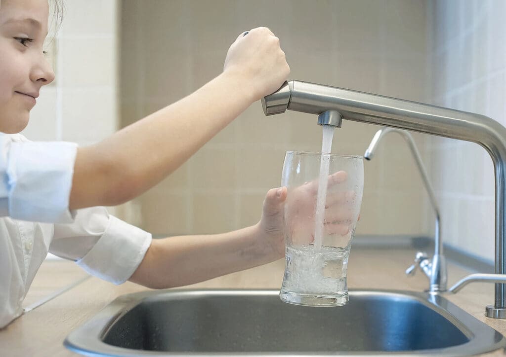 Fresh water from well tap house