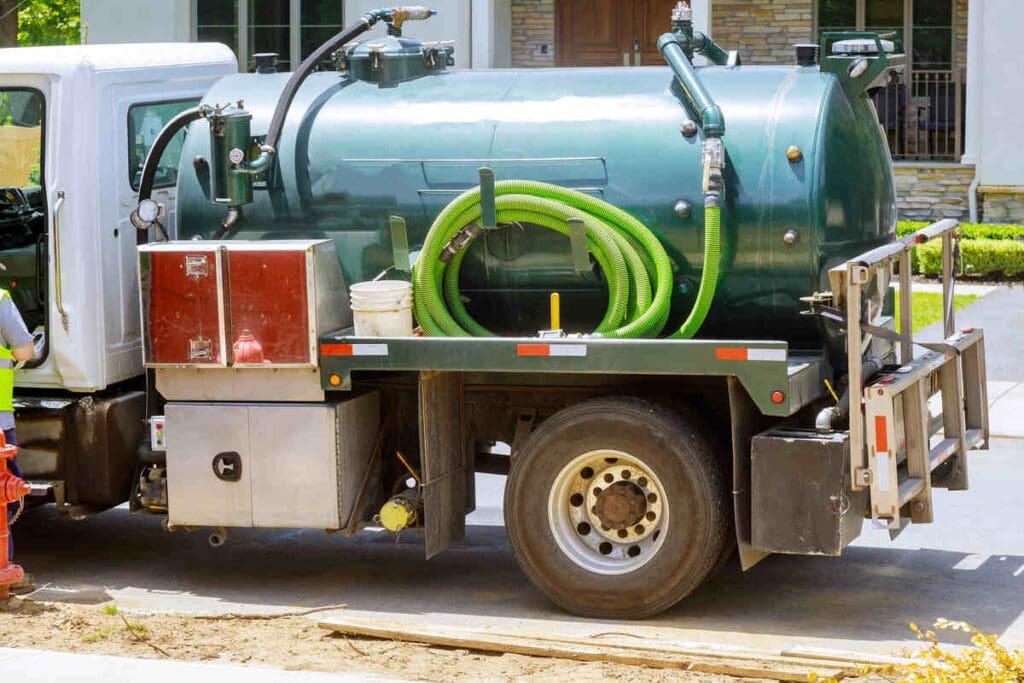 Septic tank pumping truck