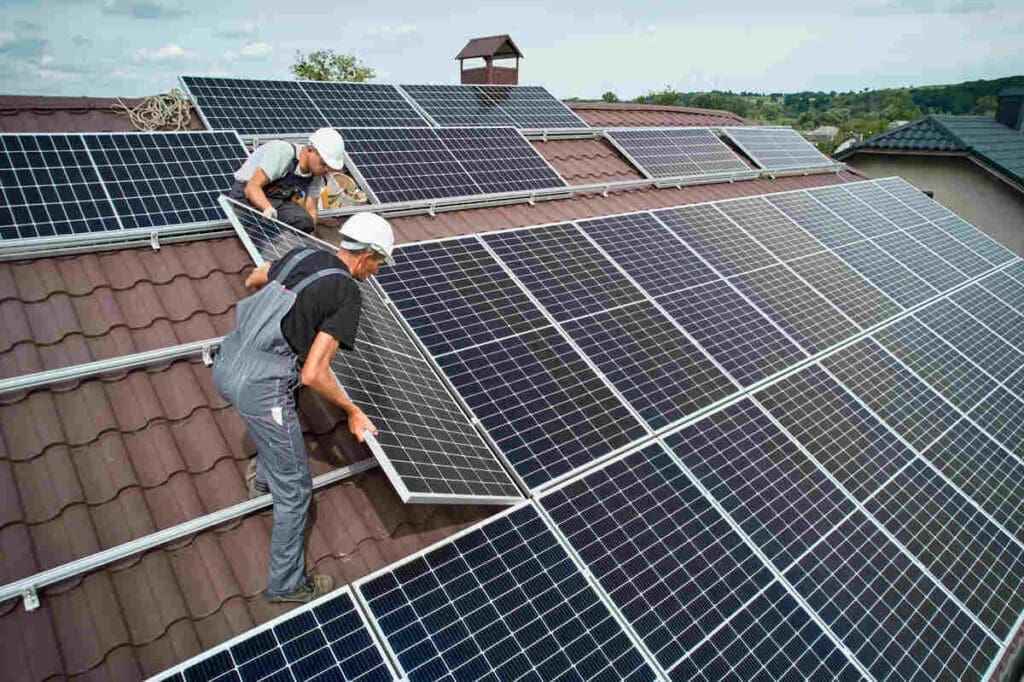 Removing solar pv modules for recycling