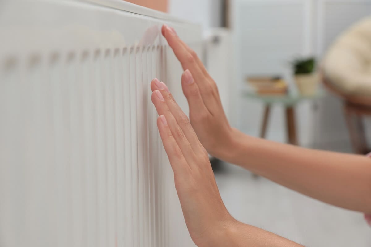 Checking radiator for heat