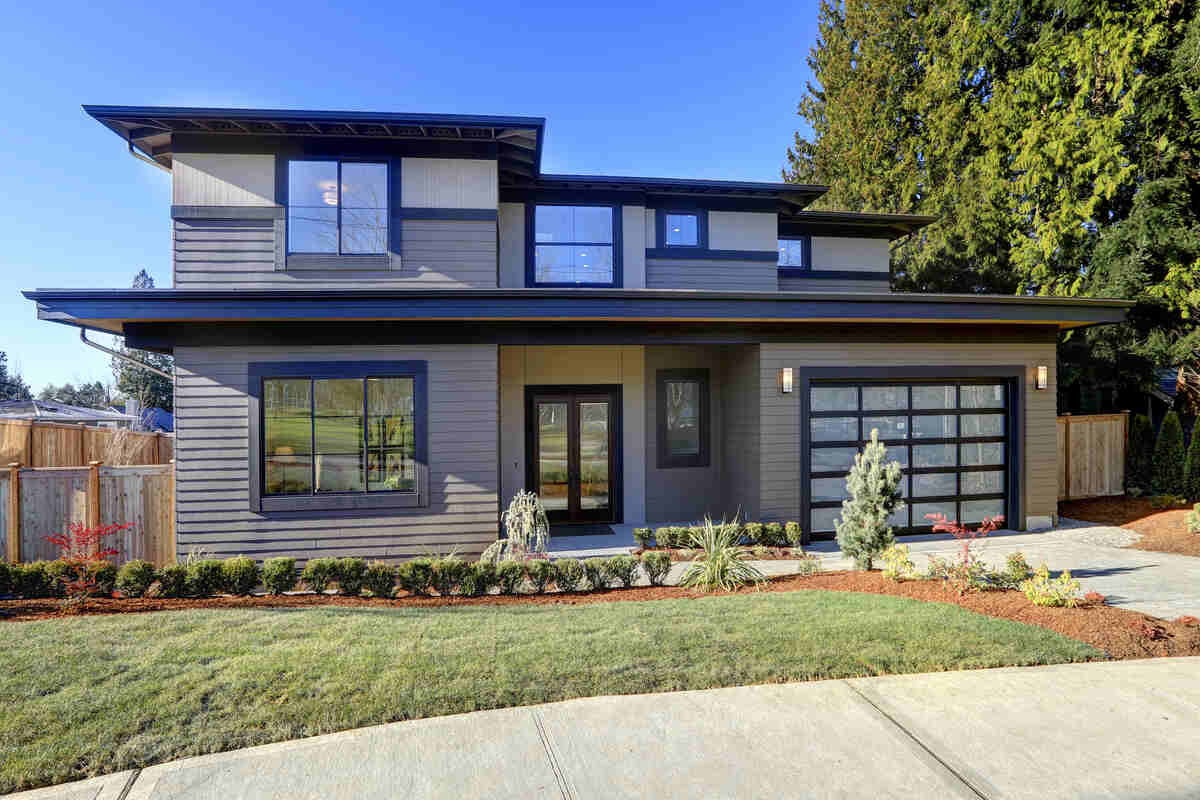 Why More Homeowners Are Choosing Premium Garage Doors 1 High-end luxury garage door
