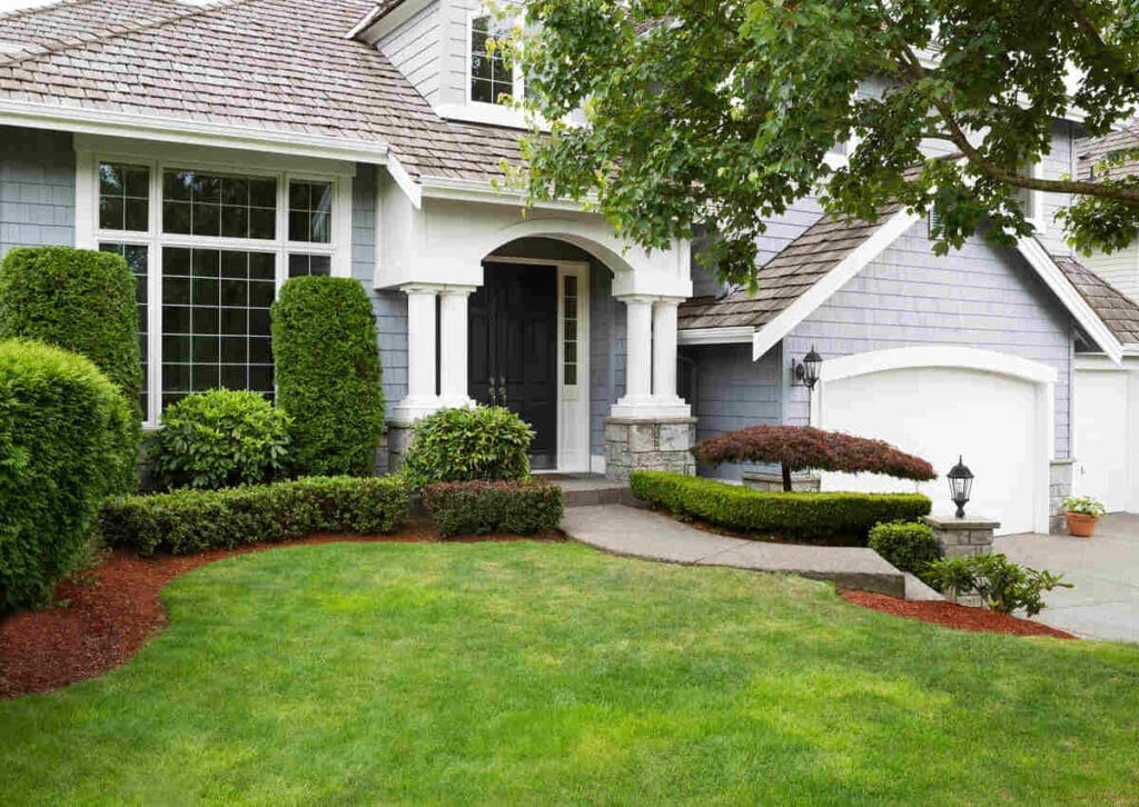 Home cedar roofing shingles