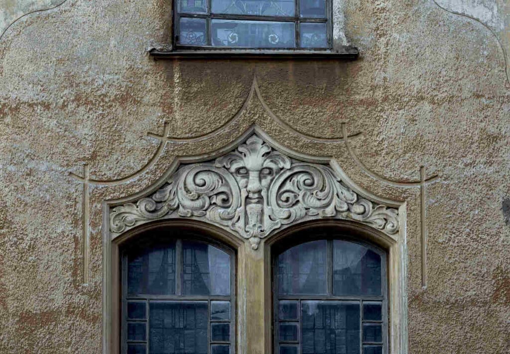 Unusual window shapes
