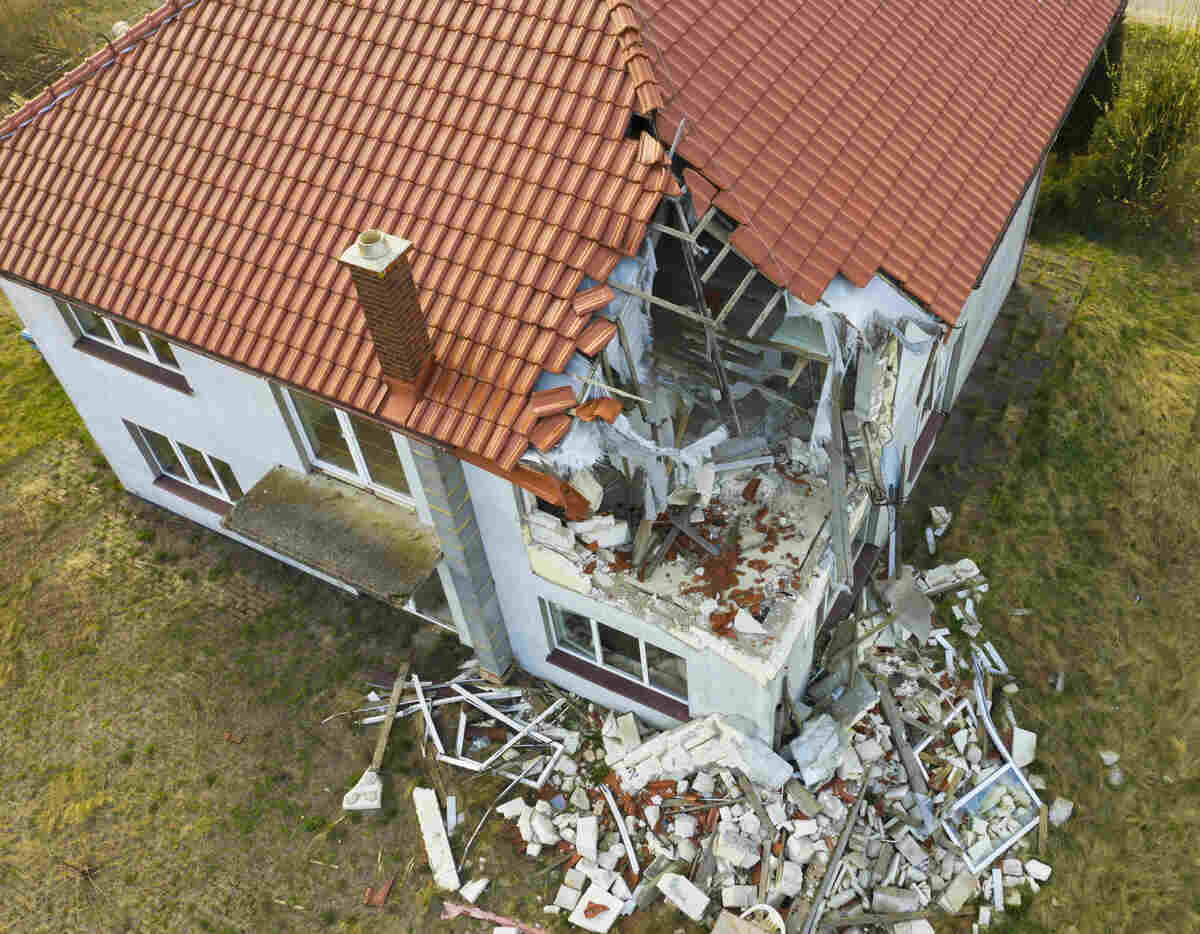 extreme weather event - windstorm damage to house