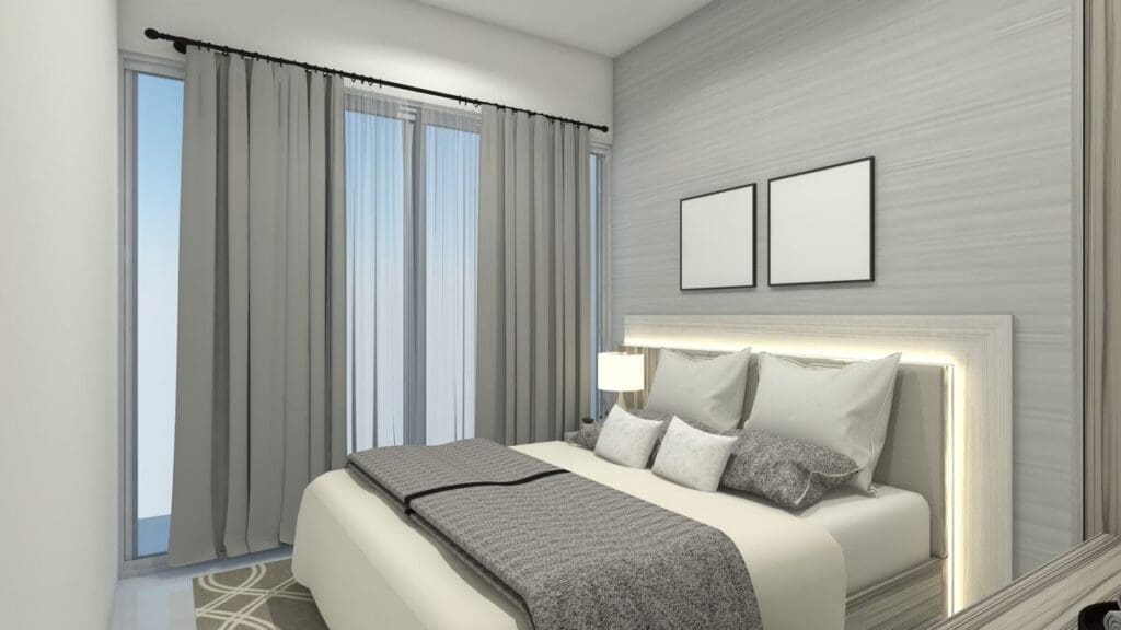 bedroom with queen bed